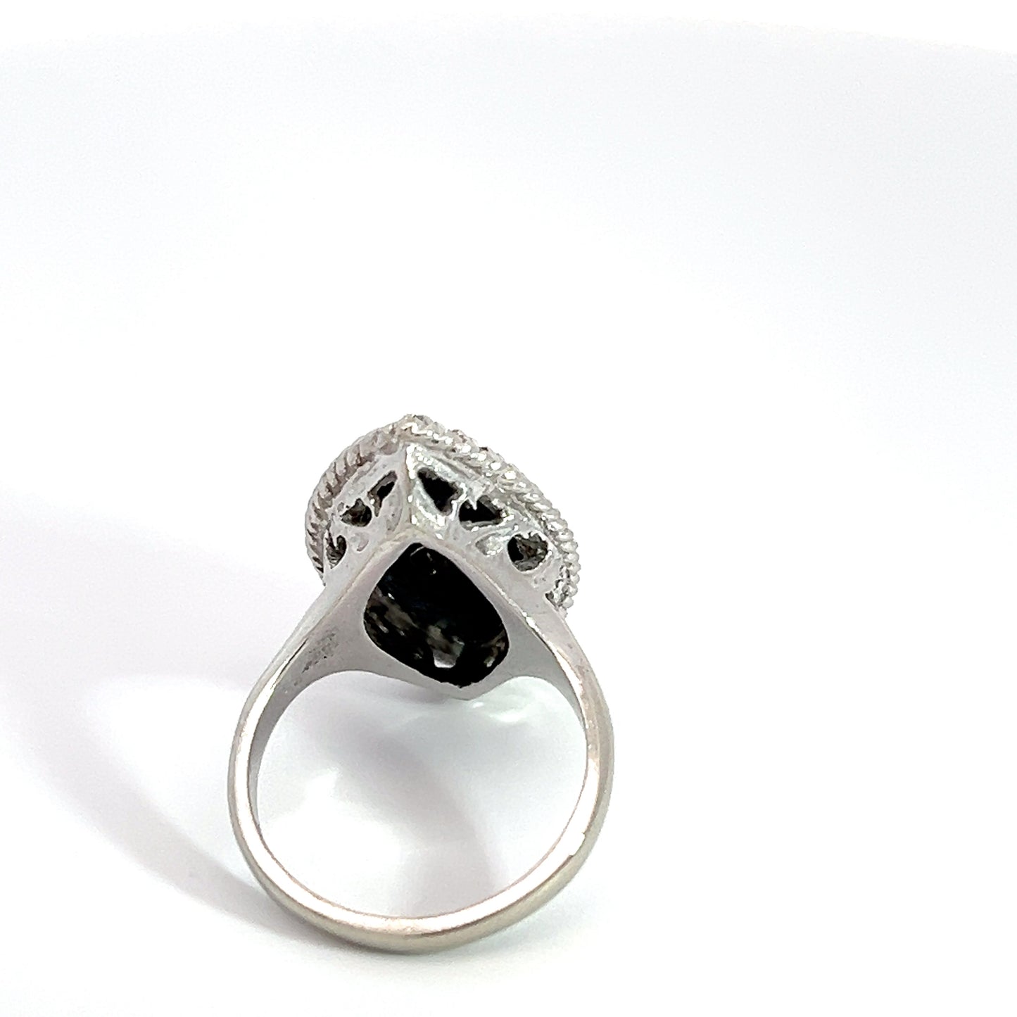 White Gold Onyx Ring