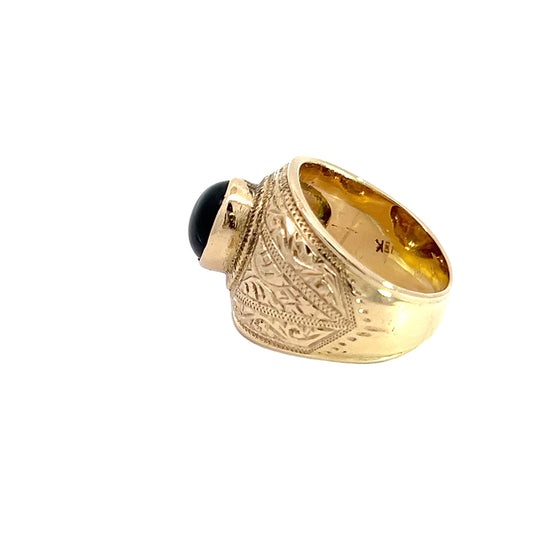 18K Star Sapphire Cabochon Ring