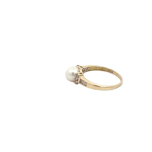 Pearl and Diamond Ring