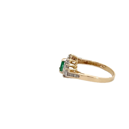 18K Emerald Ring