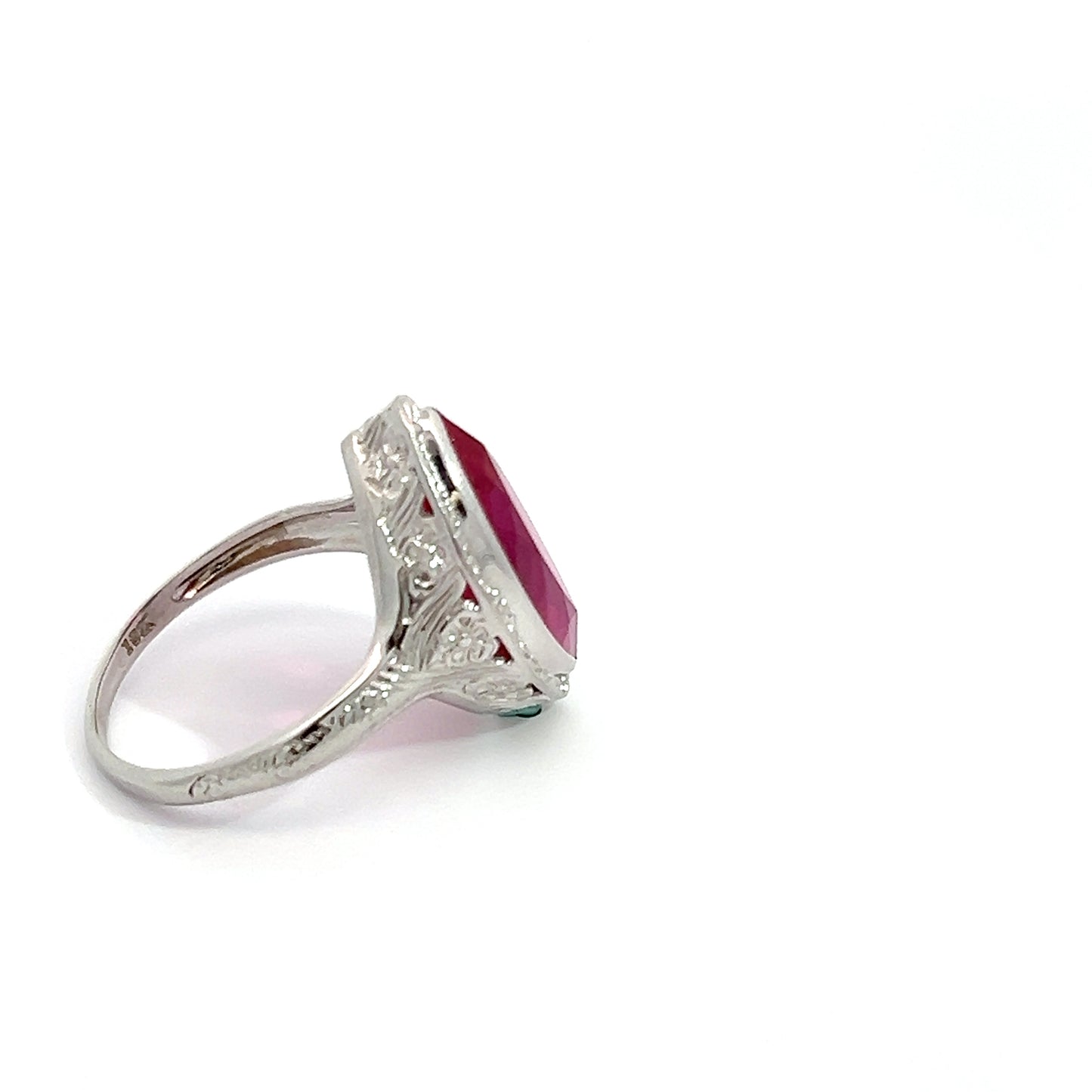 Vintage 18K Syn Ruby Ring