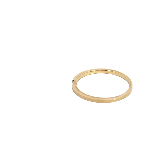 18K Band with Baguette Diamond