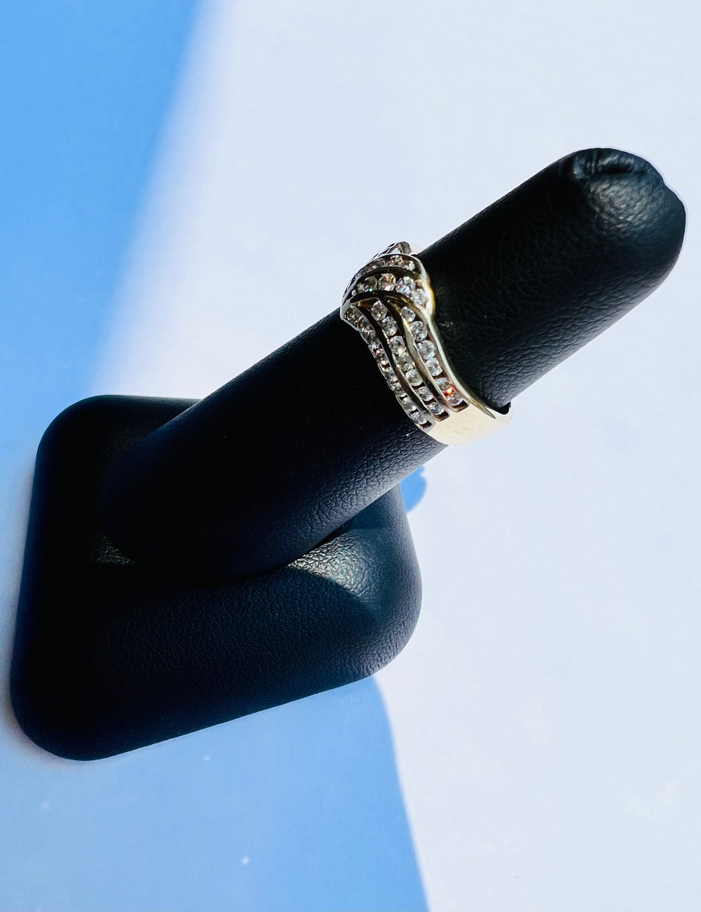 Vintage 18K Yellow Gold & Diamond RIng