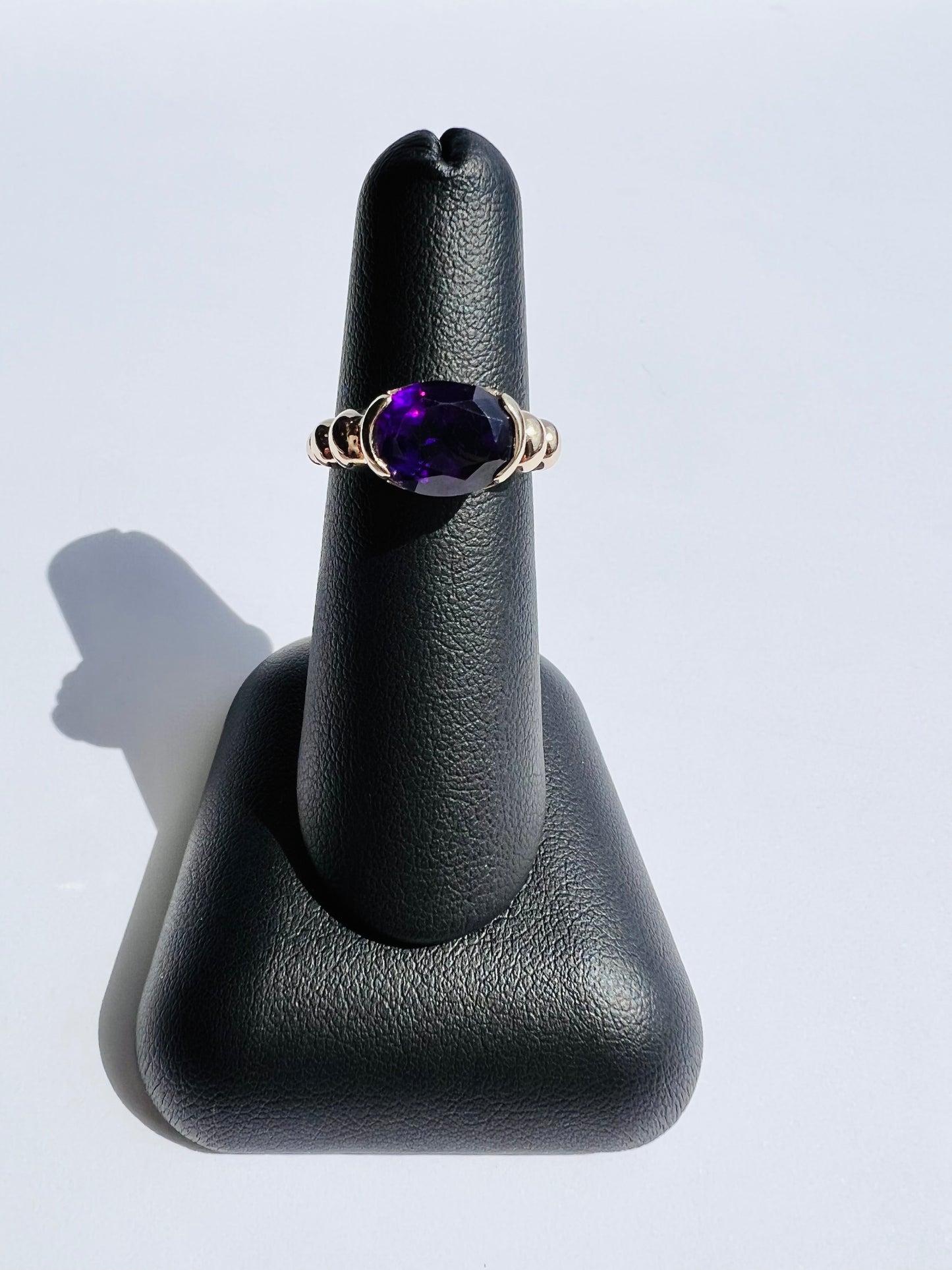 Vintage 14K Yellow Amethyst Ring