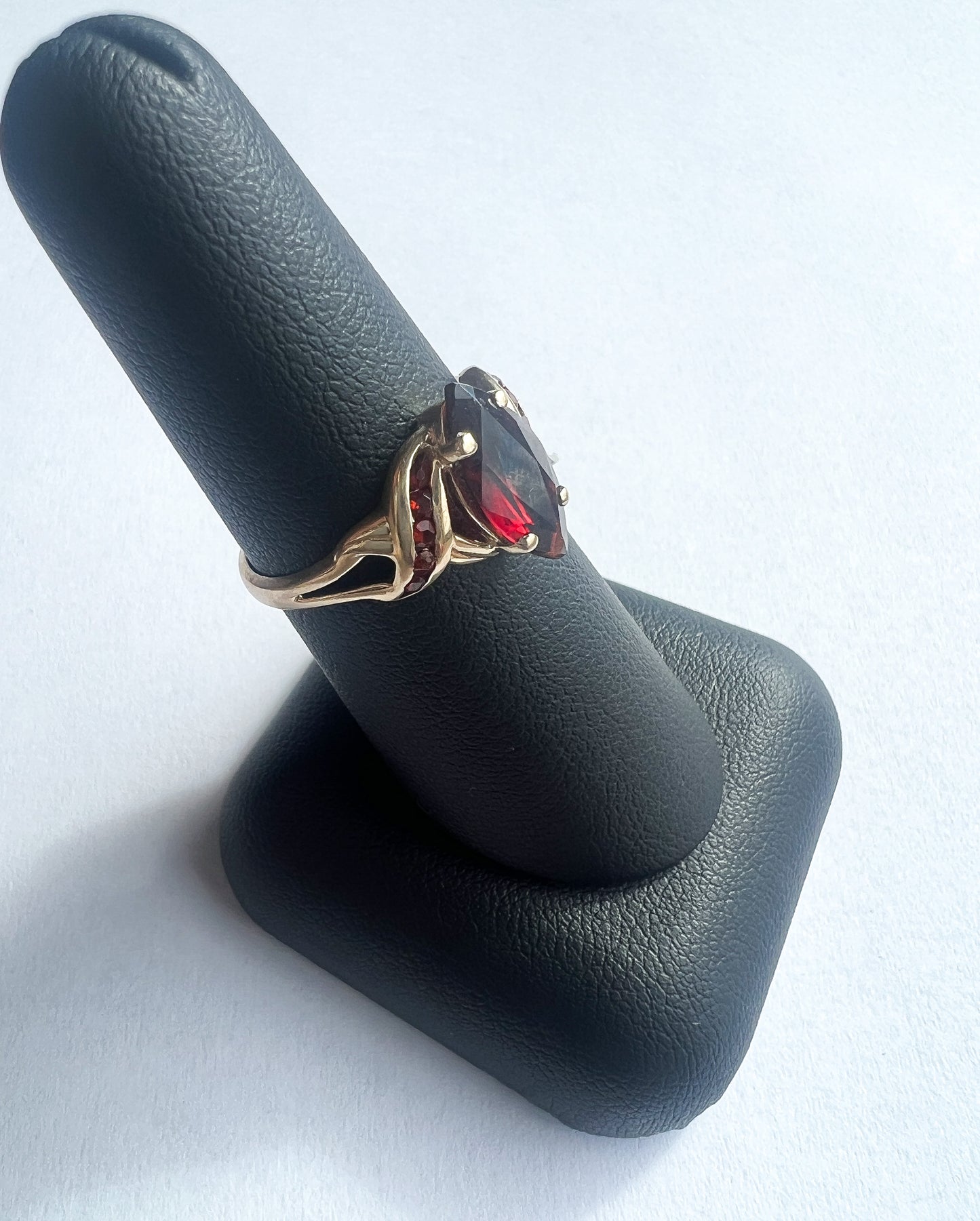 10k yellow gold and marquis cut Garnet ring