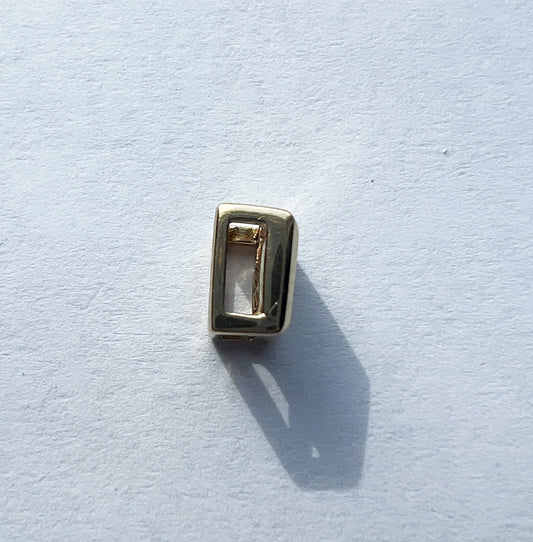10K yellow gold and Pavé Diamond pendant