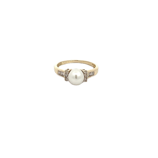 Pearl and Diamond Ring