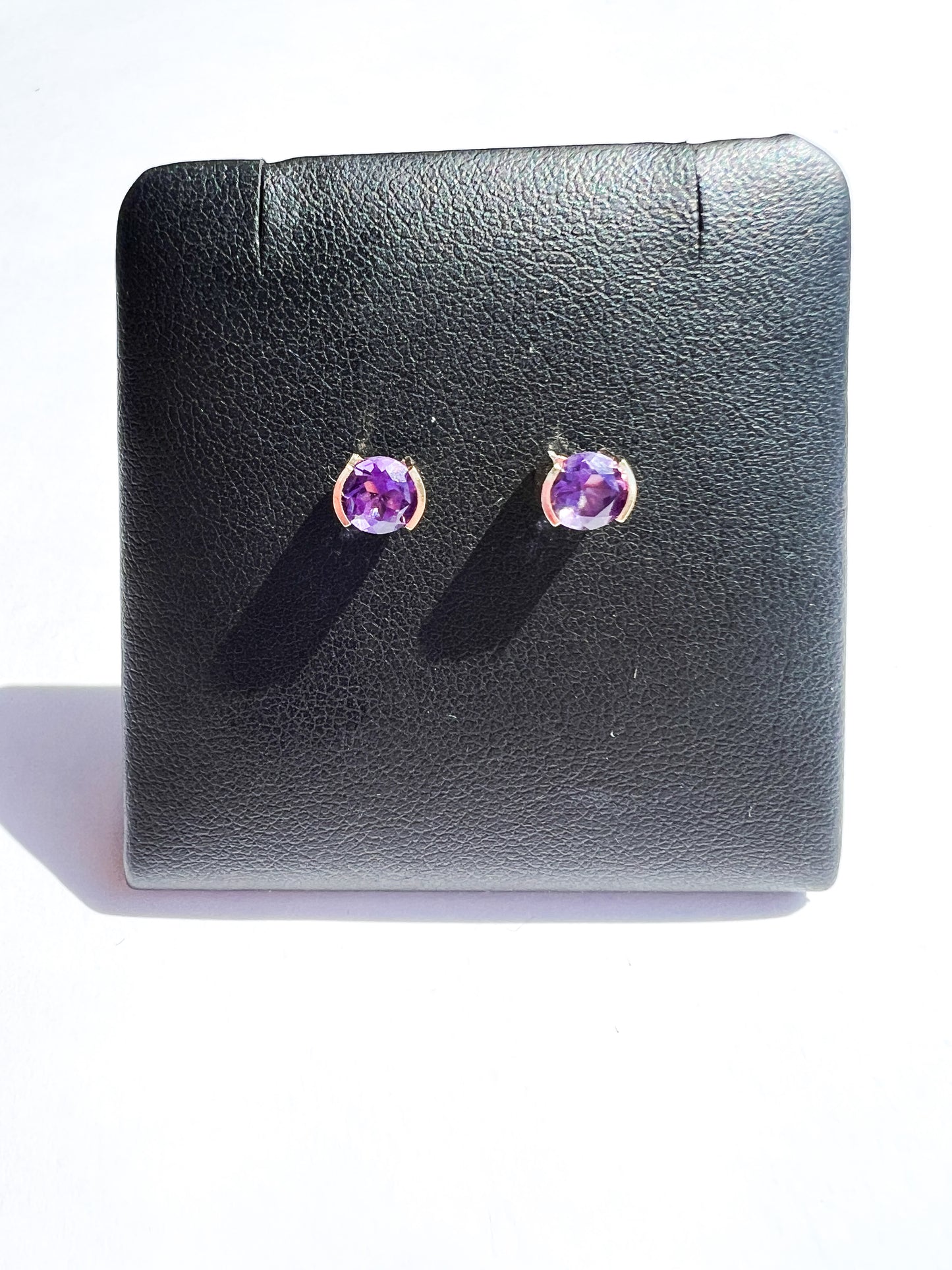 14k Yellow Gold and Amethyst Stud Earrings