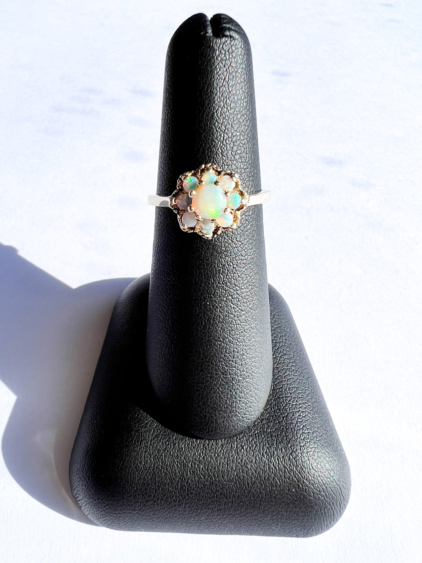 Vintage 10K Yellow Gold Opal Ring