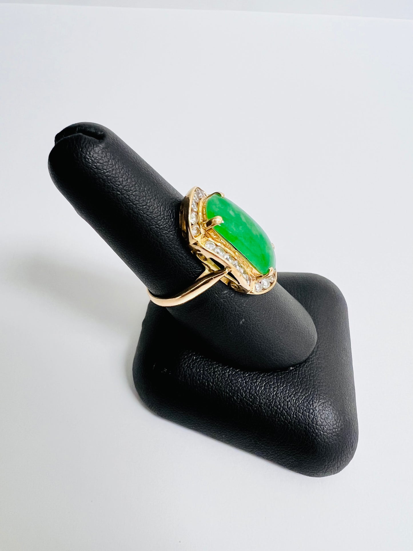 18K Jade Ring