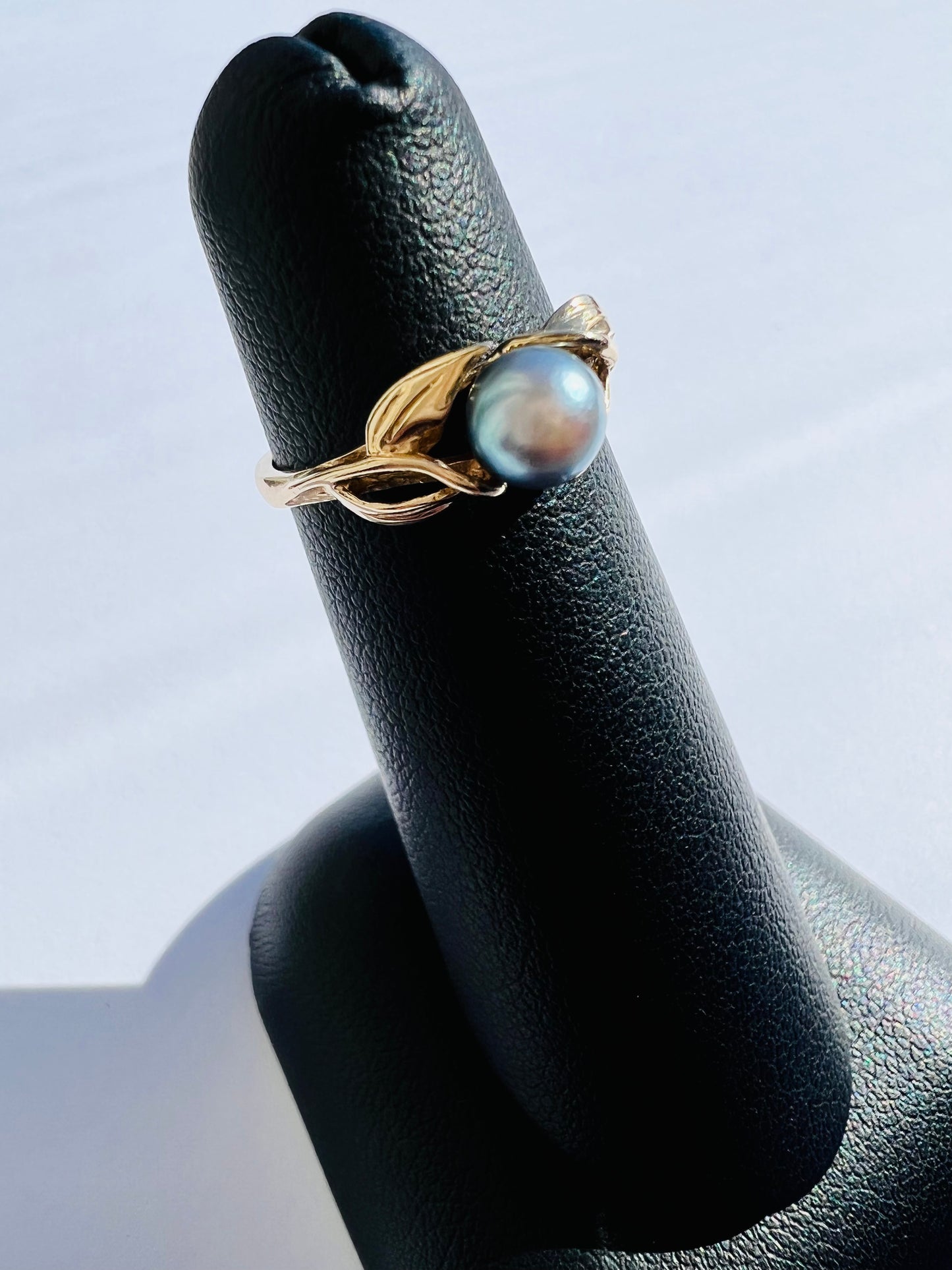 Yellow  Gold & Black Pearl Ring