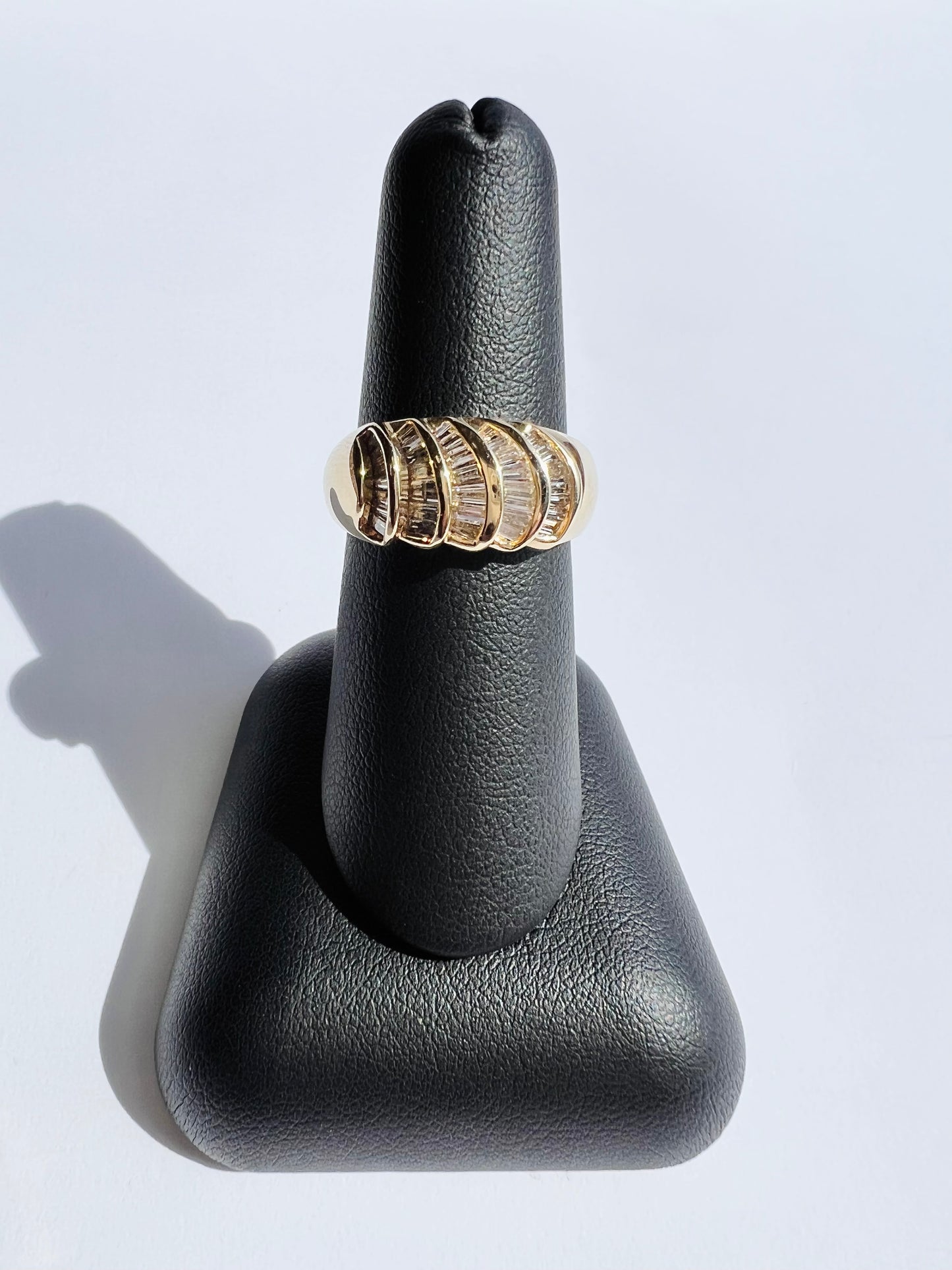 Vintage 14K Yellow Diamond Wave Ring