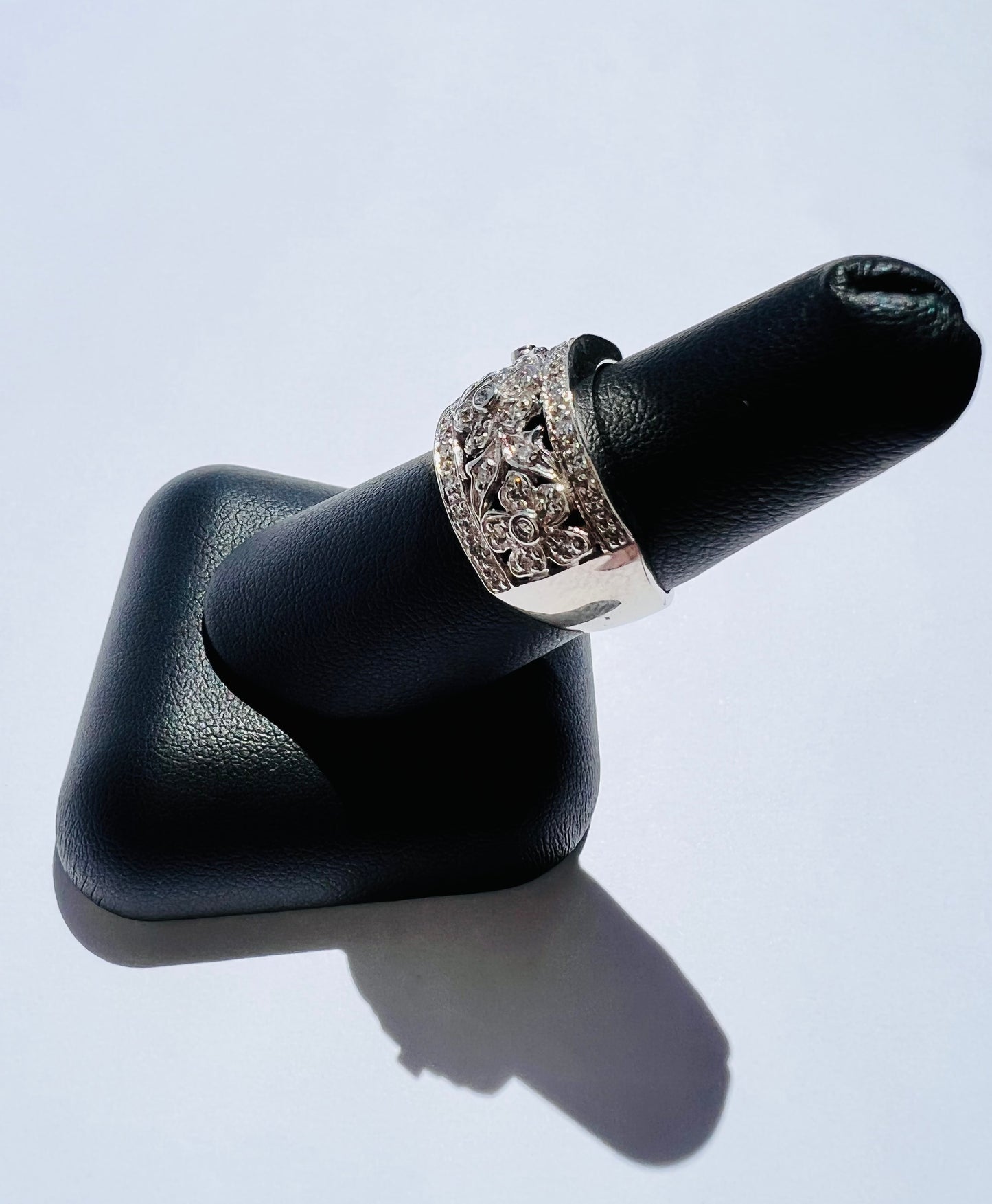 14K White Diamond Floral Ring